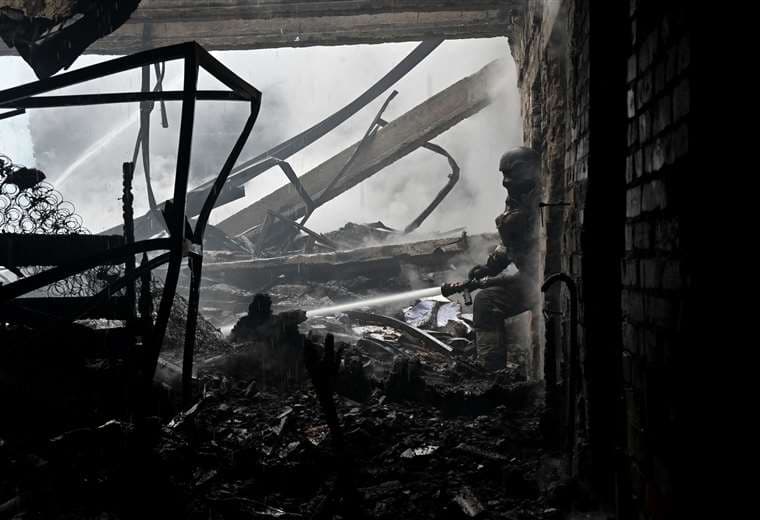 Ofensiva rusa se agota pese a los continuos bombardeos contra Ucrania