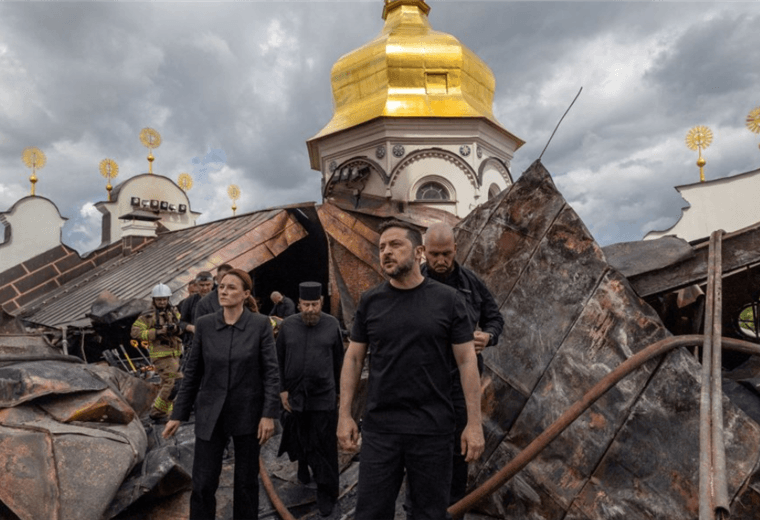 Las imágenes de daños sufridos por histórica catedral Dormición de Kyiv tras ataque ruso