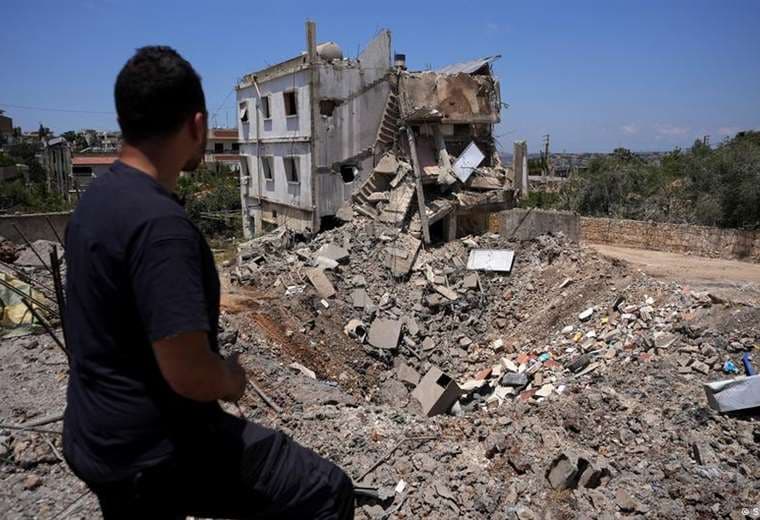 Israel bombardea el sur del Líbano, Irán amenaza con responder