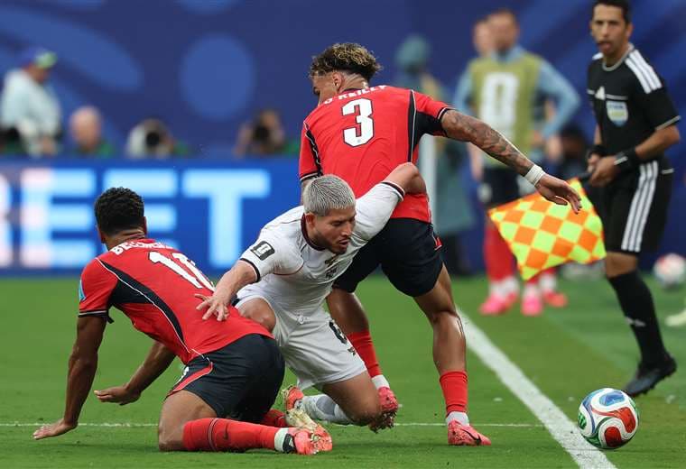 Panamá se despide del Mundial sin puntos y sin goles
