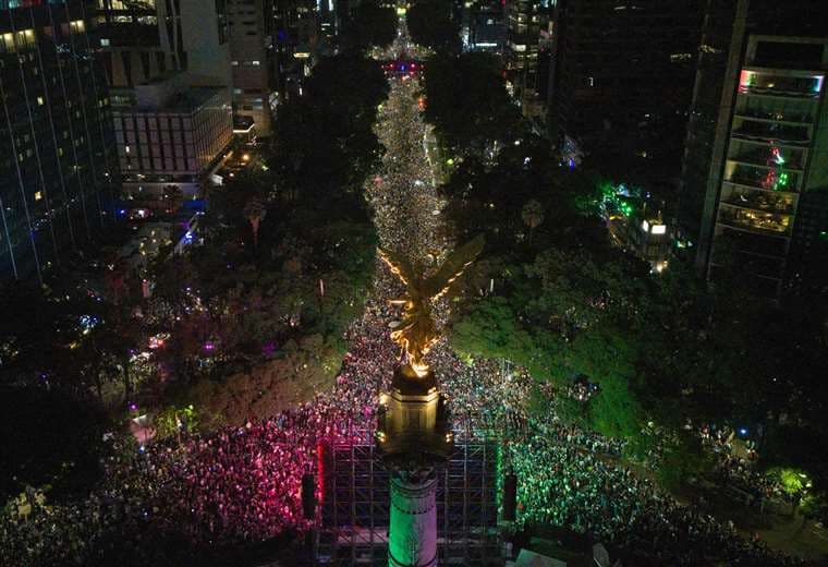 "¿Y si sí?" y Juan Gabriel: el fenómeno que pone a soñar a México en el Mundial
