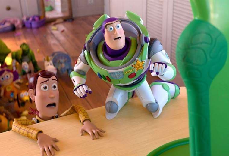 "Horror" de adicción a pantallas: el inquietante retrato de 'Toy Story 5'