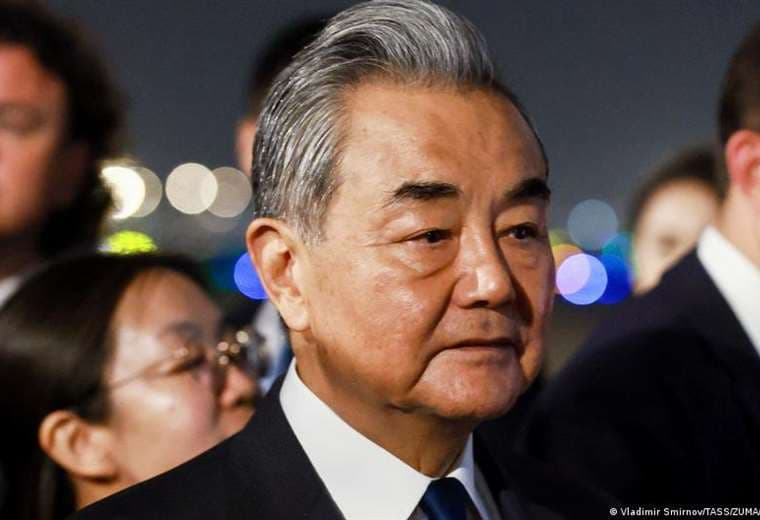 China pide a EE. UU. abordar tema de Taiwán "con máxima cautela"