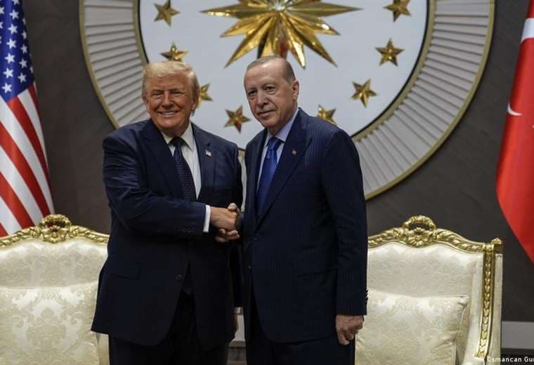 Trump expresa decepción con la OTAN por no secundar su ofensiva en Irán