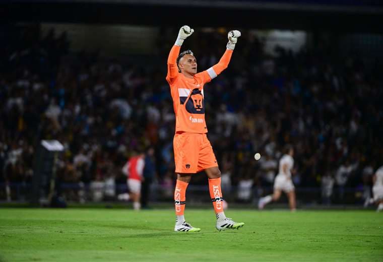 Keylor Navas. Crédito: Facebook Pumas