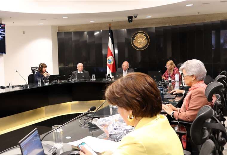 Semana clave: magistrados comparecen ante diputados por su modelo de elección y reelección
