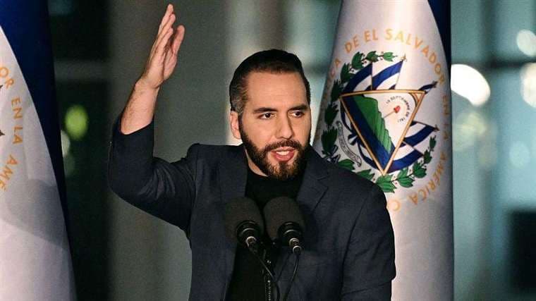 ¿Qué pasó con el experimento de Bukele de convertir a El Salvador en el "país del bitcoin"?