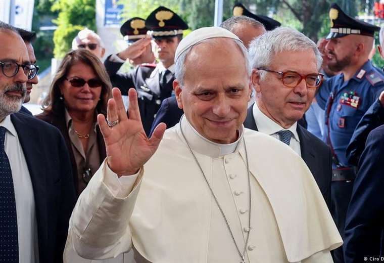 León XIV pasa la noche en calma tras operación por tumor maligno en el pulmón