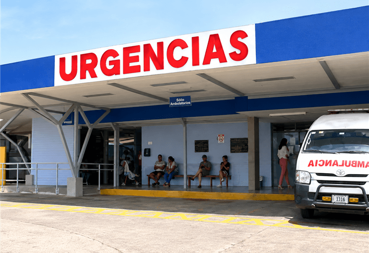 Hombre está crítico tras abrirse el abdomen con una motosierra en San Ramón