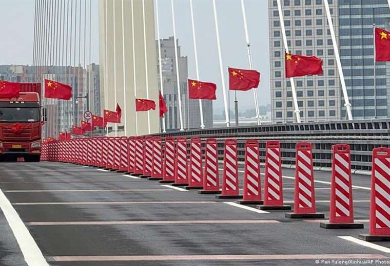China y Corea del Norte inauguran su principal paso fronterizo terrestre