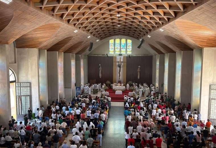 Iglesia católica en Costa Rica revisará seguridad de sus templos tras tragedia en Ecuador