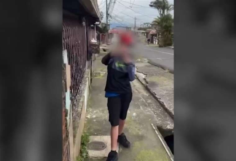 Policía Municipal de Moravia le sigue la pista a dos menores que amenazaron con dañar carro
