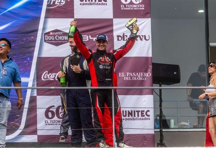 Piloto tico competirá en una fecha de Gran Turismo México
