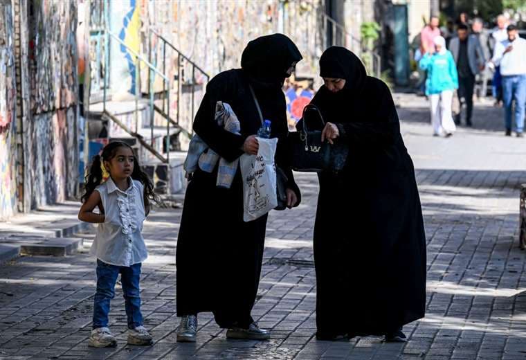 ¿Una mala señal? Siria prohíbe a mujeres estudiar ciertas carreras universitarias