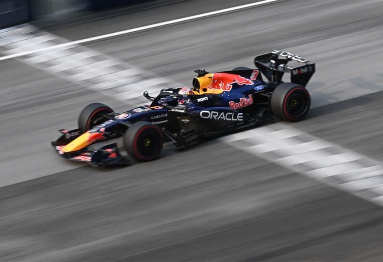 Verstappen reina en el caos del Gran Premio de Baréin