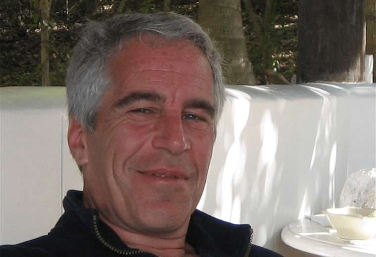 Hallan muerto a un cazatalentos francés vinculado a Epstein