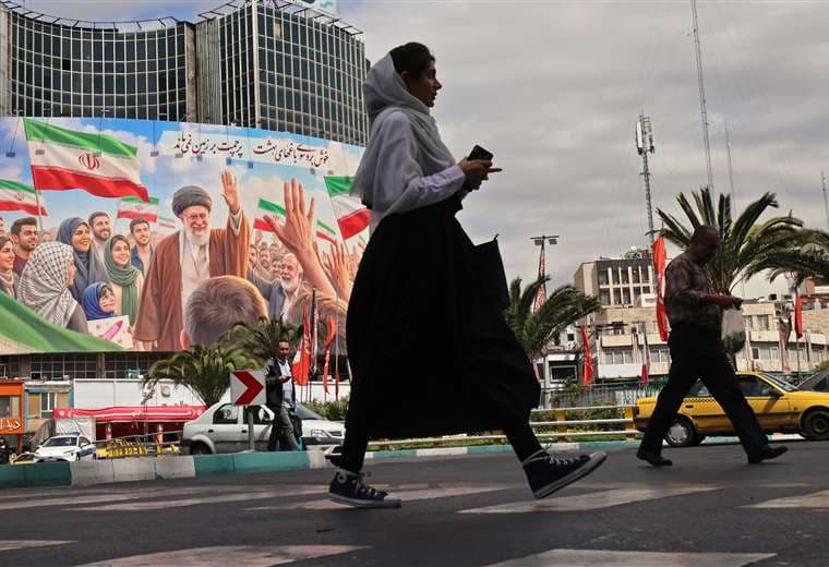 Trump asegura EE. UU. e Irán están negociando y advierte sobre "última oportunidad"