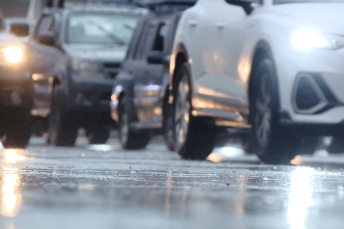 IMN advierte un domingo con lluvias, fuertes vientos y tormentas eléctricas