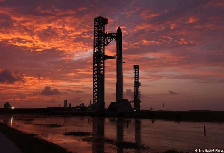 SpaceX cancela la primera prueba, tras salir a la bolsa