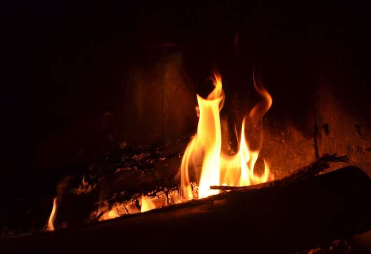 Incendio quema 12.000 ha a 100 km al norte de Madrid
