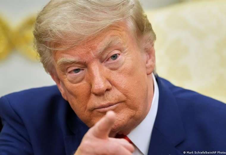 Trump amenaza con atacar puentes y centrales eléctricas en Irán