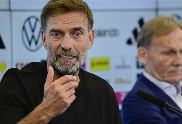 Jürgen Klopp, un entrenador "normal" con las baterías recargadas