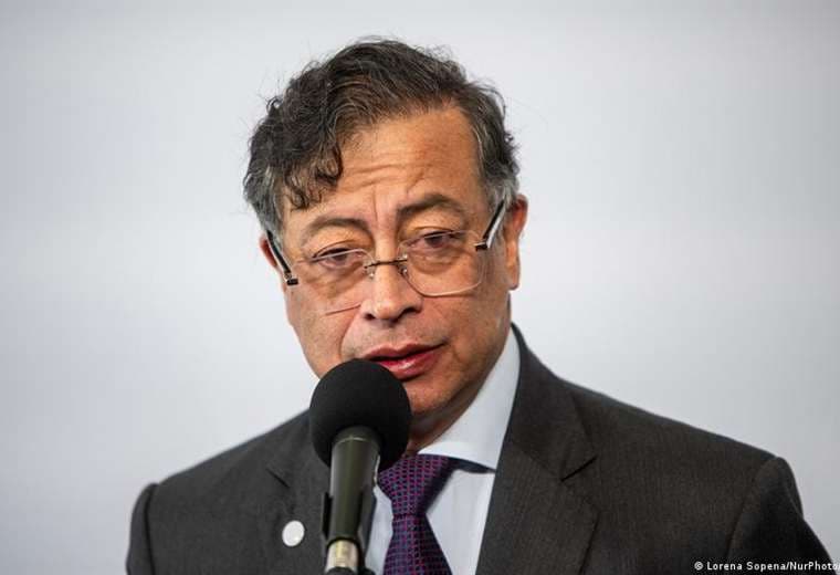 Exfuncionaria acusa a Petro de maltrato por denunciar corrupción en Colombia