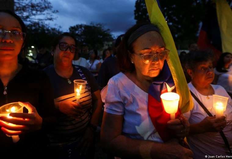 Sube a 3.685 la cifra de muertos por terremotos en Venezuela
