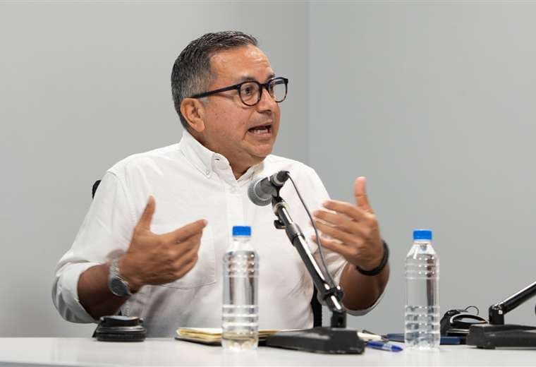 ¿Debe mantenerse Osael Maroto en la Fedefútbol? Esto opina Rodolfo Villalobos