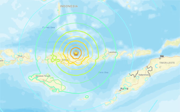Terremoto de magnitud 7,7 en Indonesia