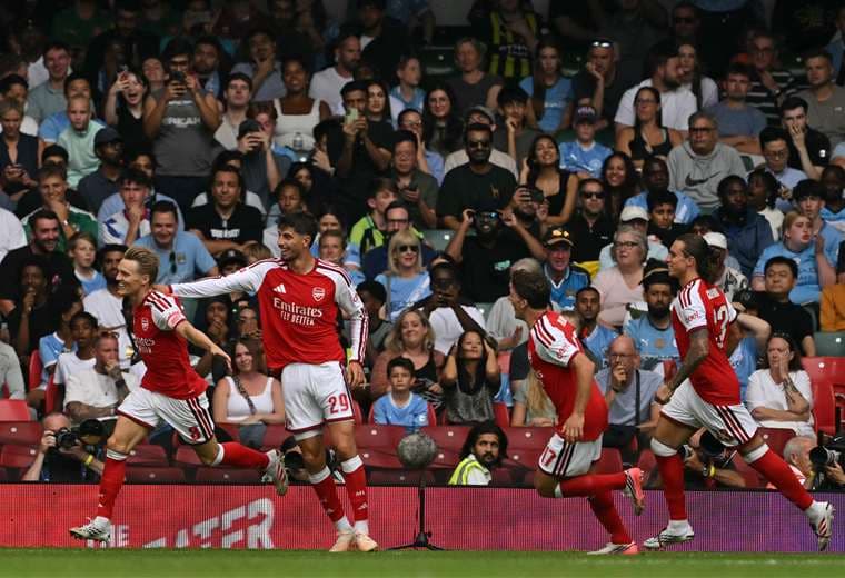 Arsenal golea 3-0 al Manchester City y se lleva la Community Shield