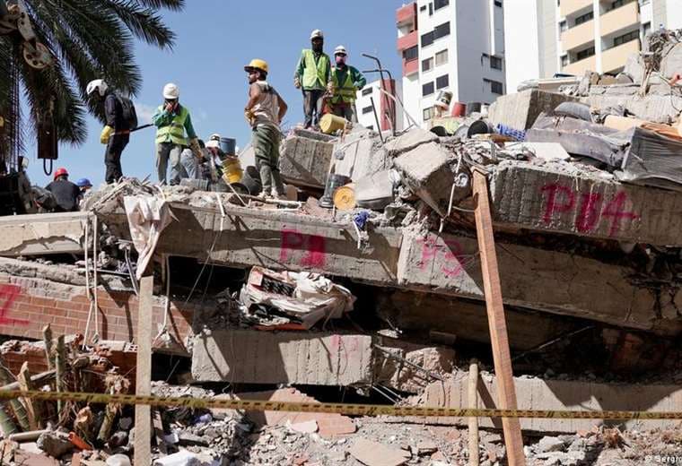 Se apagan esperanzas de hallar supervivientes en Colombia