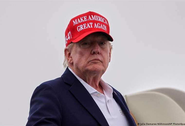 Trump amenaza con bombardear “sin piedad” a Omán