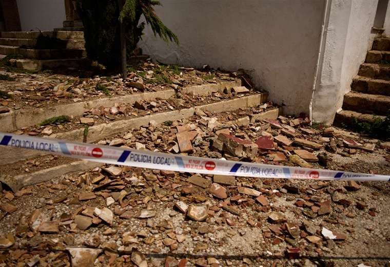 Tres heridos leves en nuevo terremoto en ciudad española de Granada