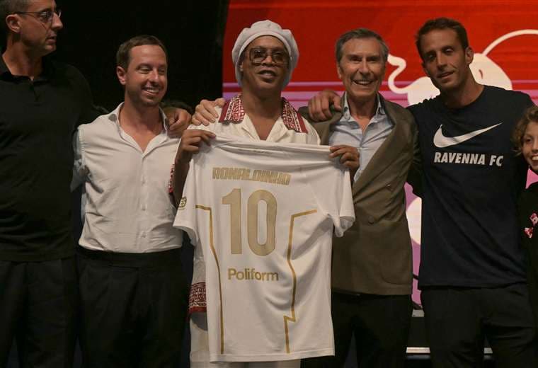 Ronaldinho regresa al fútbol a los 46 años con el Ravenna de la Serie C