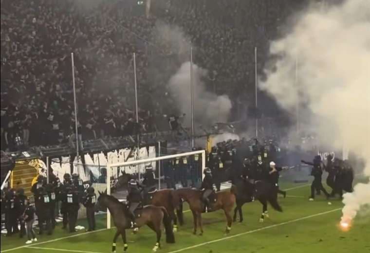 Más de 80 heridos tras incidentes en partido de Copa de Alemania