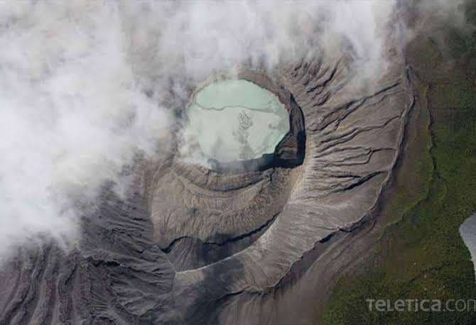 El Rincón de la Vieja registró dos nuevas erupciones este domingo