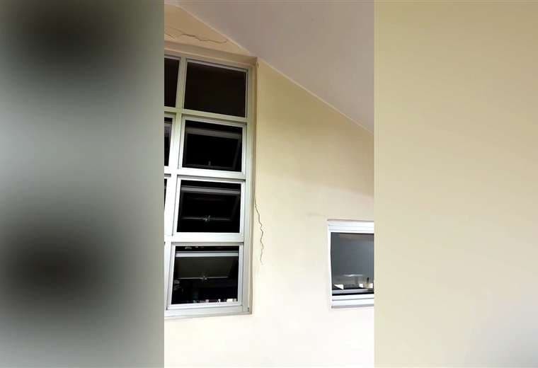 Video: Sismos de Coronado provocan grietas en Hospital San Juan de Dios