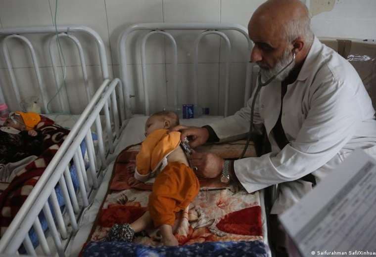 Un millón de niños pueden morir de malnutrición en Afganistán, alerta Unicef