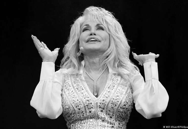 Dolly Parton murió tras una "breve batalla contra el cáncer"