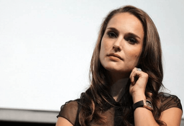 Novela supuestamente basada en la actriz Natalie Portman causa revuelo editorial