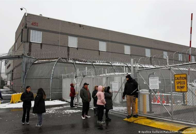 Salvadoreño muere en centro de detención migratoria en EE. UU.