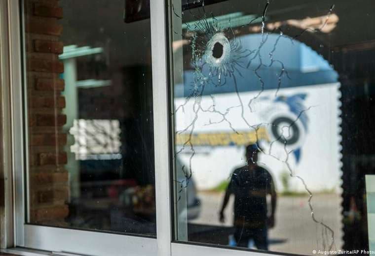 Asesinan a balazos a 'influencer' mientras transmitía en vivo en México