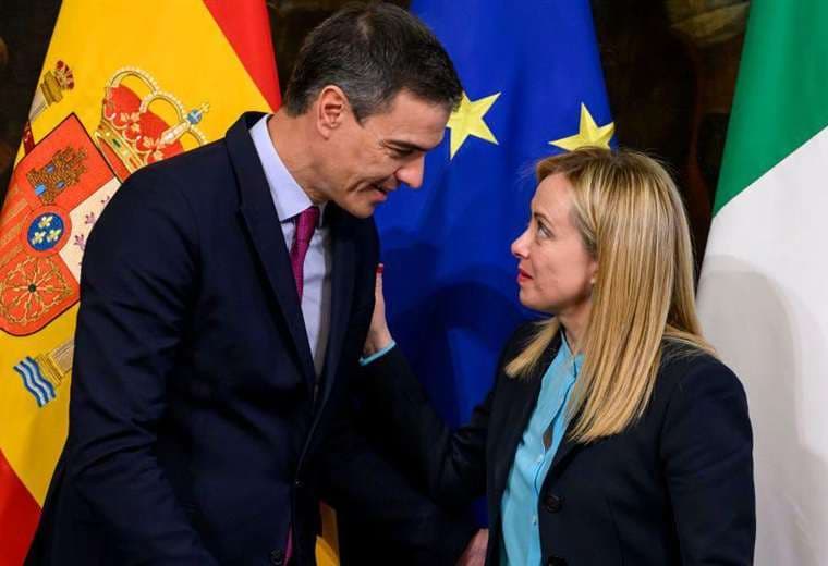 España impone controles fronterizos a Italia y se agudiza la tensión entre Sánchez y Meloni