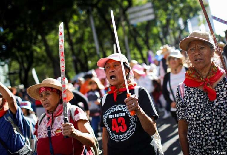 Prisión preventiva a exgobernador en México por caso Ayotzinapa