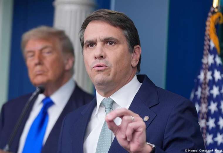 Republicanos del Senado confirman a Todd Blanche como fiscal general de Estados Unidos