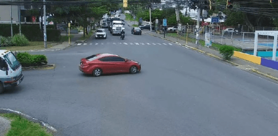 Video: Pelea en carretera termina en agresión y moviliza a Policía Municipal de Escazú