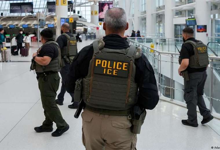 Piden no deportar a periodista nicaragüense detenido por ICE