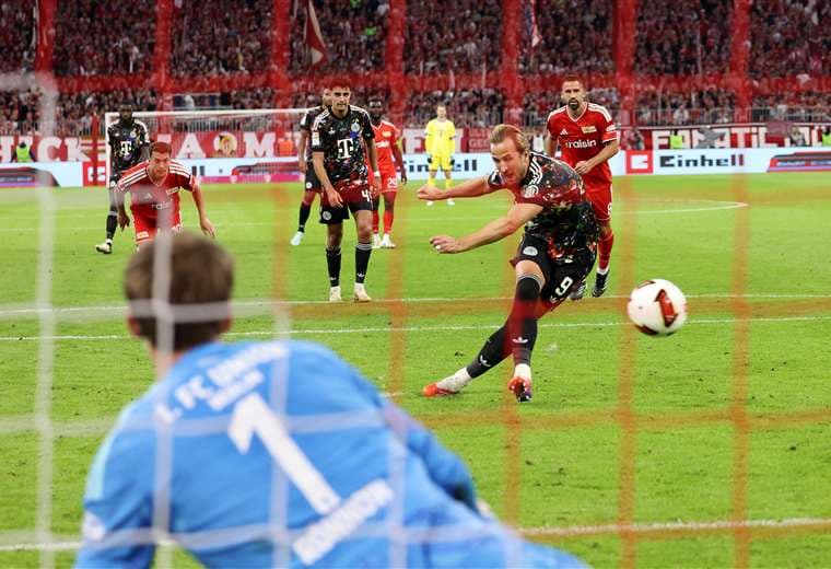 ¡Cifra récord! Kane marca su gol 100 en Bundesliga en 98 partidos