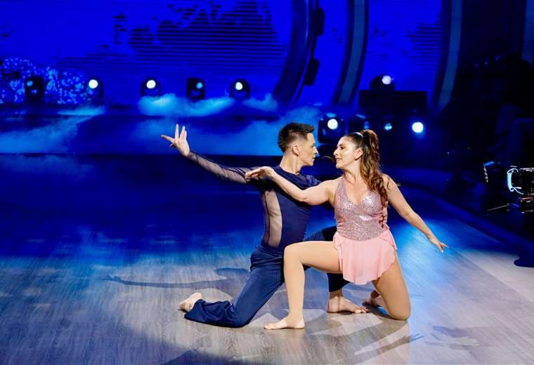 Fractura deja a Natalia Monge fuera de ‘Mira quién baila’